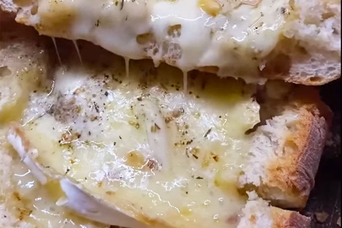 Чиабатта с сыром Бри с белыми грибами