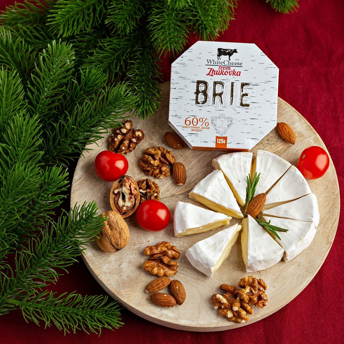 В новогоднюю ночь мы загадаем желание, чтобы радовать вас сырами White cheese from Zhukovka как можно дольше! 